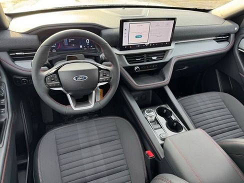 New 2026 Ford Explorer ST-Line w/ ST-Line Street Pack image 5