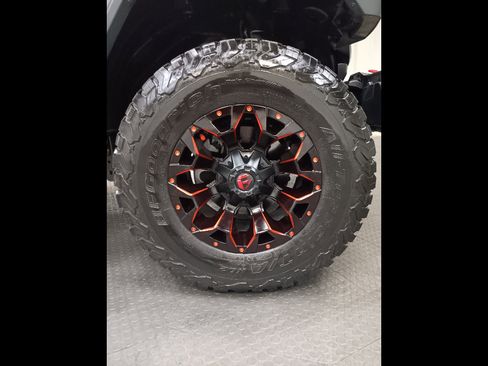 Used 2025 Jeep Wrangler Rubicon w/ Safety Group image 24