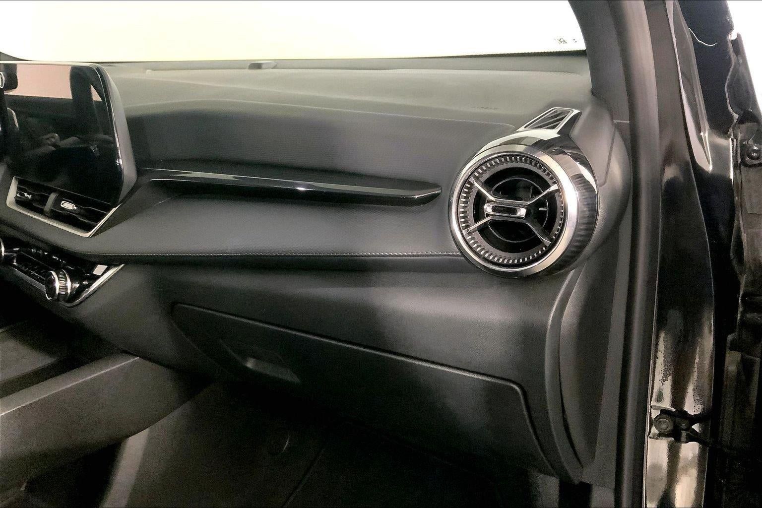 Used 2025 Chevrolet Equinox LT FWD image 16