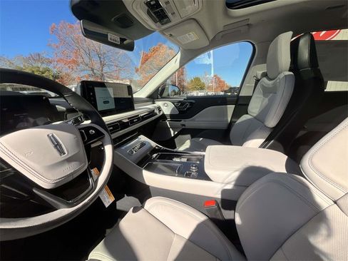 New 2026 Lincoln Aviator Reserve image 10