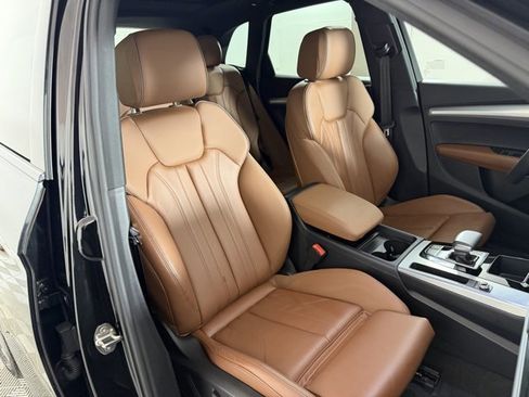 Certified 2025 Audi Q5 2.0T Premium image 24