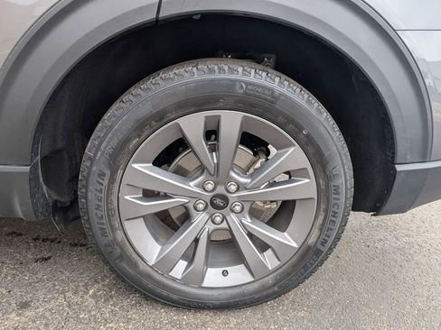 Used 2021 Ford Explorer XLT w/ Equipment Group 202A image 25