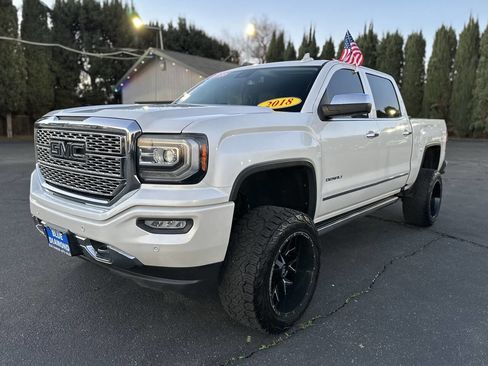 Used 2018 GMC Sierra 1500 Denali w/ Denali Ultimate Package image 4