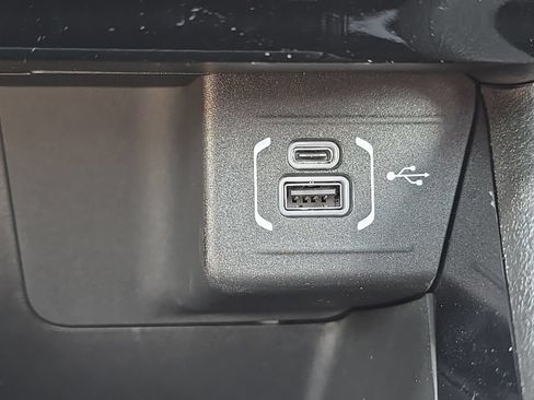New 2026 Jeep Compass Limited w/ Sun, Sound & Navigation Group AWD/4WD image 36