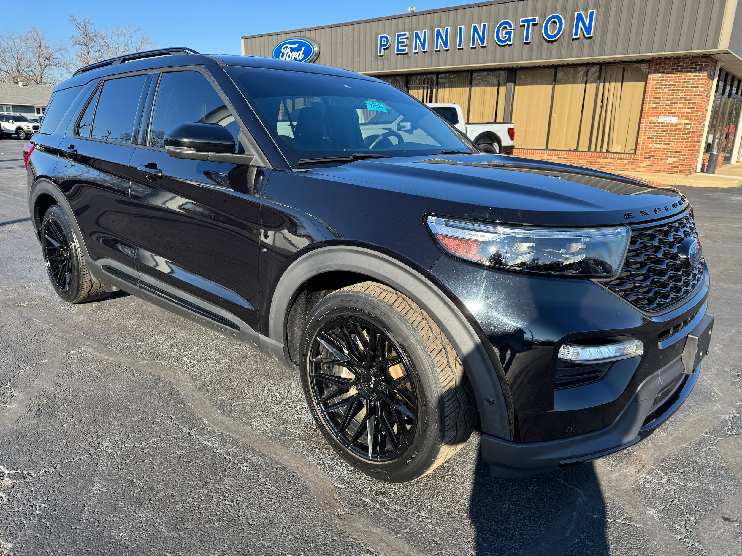 Used 2020 Ford Explorer ST AWD/4WD image 9