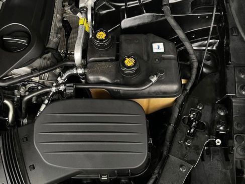 Used 2015 Maserati Ghibli image 59