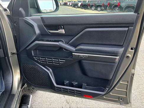 Used 2025 Toyota Tacoma TRD Off-Road image 24