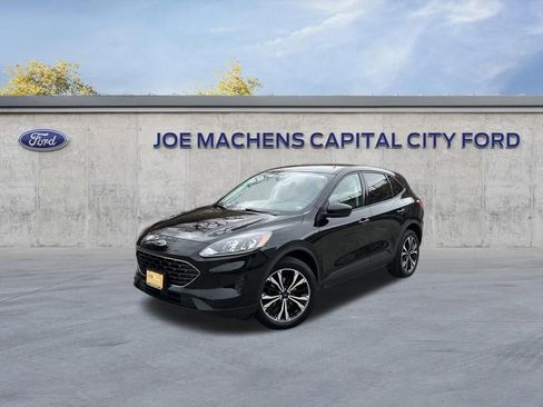 Certified 2022 Ford Escape SE w/ SE Sport Appearance Package AWD/4WD image 2