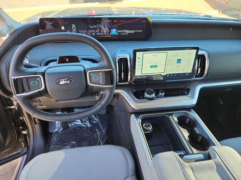 New 2026 Ford Expedition Max Platinum w/ Platinum Ultimate Package image 10