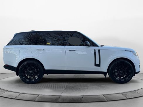 Certified 2023 Land Rover Range Rover SE image 8