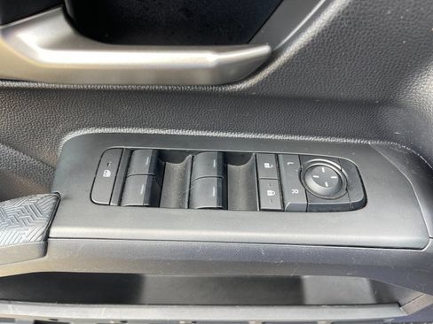 Used 2025 Toyota Tacoma TRD Off-Road AWD/4WD image 12