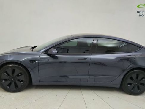 Used 2025 Tesla Model 3 Long Range AWD/4WD image 10