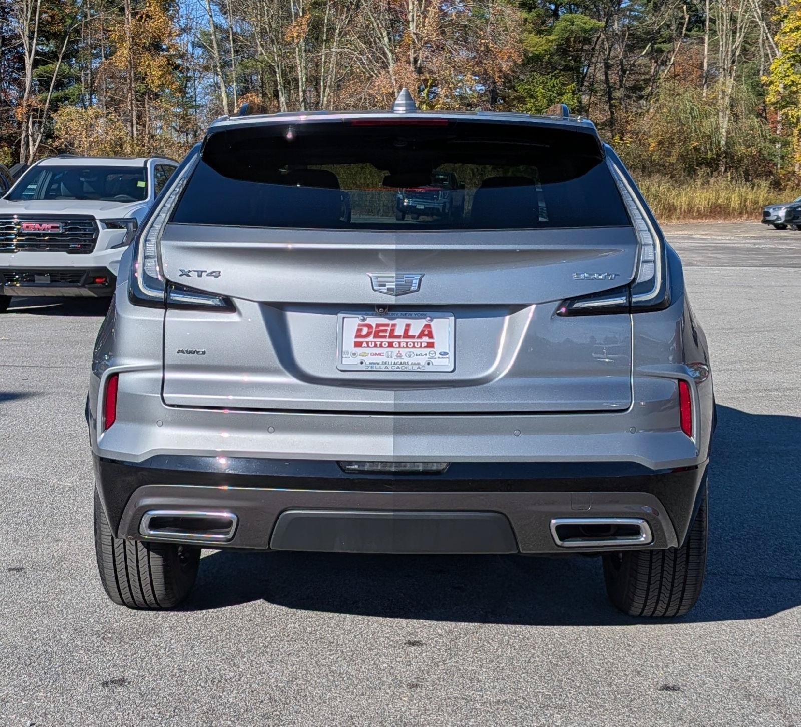Used 2024 Cadillac XT4 Sport AWD/4WD image 9