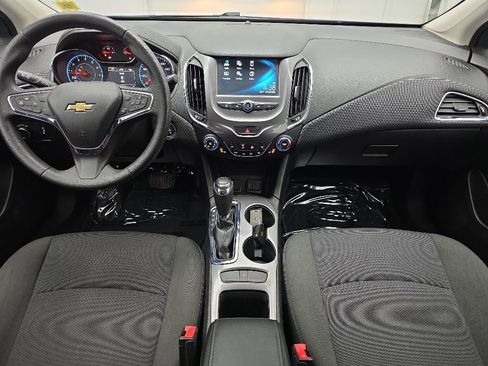 Used 2017 Chevrolet Cruze LT w/ Convenience Package FWD image 31
