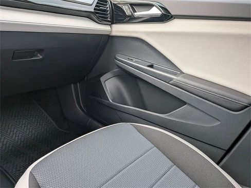 New 2026 Volkswagen Taos S image 17