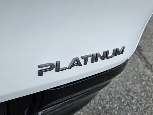 New 2025 Nissan Murano Platinum w/ Cargo Package image 9