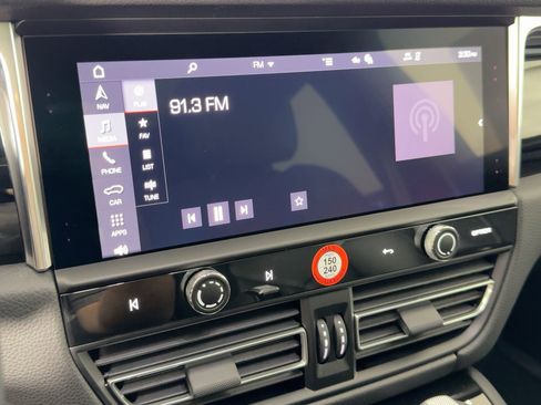 Used 2026 Porsche Macan S image 23