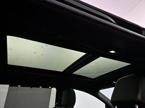 Used 2020 Chrysler Pacifica Touring-L image 63