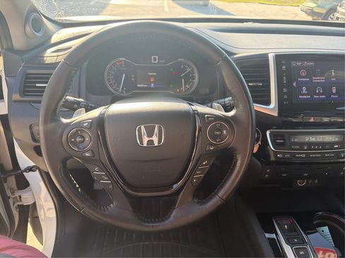 Used 2017 Honda Pilot Elite image 14