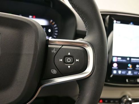 Used 2023 Volvo XC40 B5 Ultimate w/ Climate Package AWD/4WD image 25