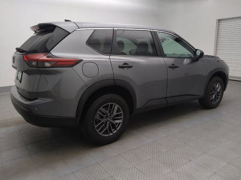 Used 2024 Nissan Rogue S FWD image 10
