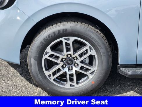 New 2026 Ford Expedition Max Active RWD image 10
