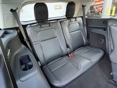 New 2026 Lincoln Aviator Reserve image 8