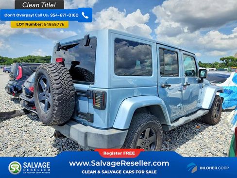 Used 2012 Jeep Wrangler Unlimited Sahara AWD/4WD image 4