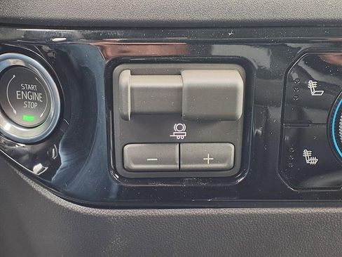 New 2026 Chevrolet Silverado 1500 LT w/ Leather Package image 9