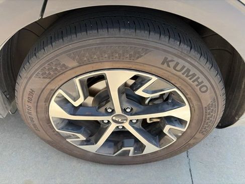 Used 2024 Kia Sportage EX FWD image 11