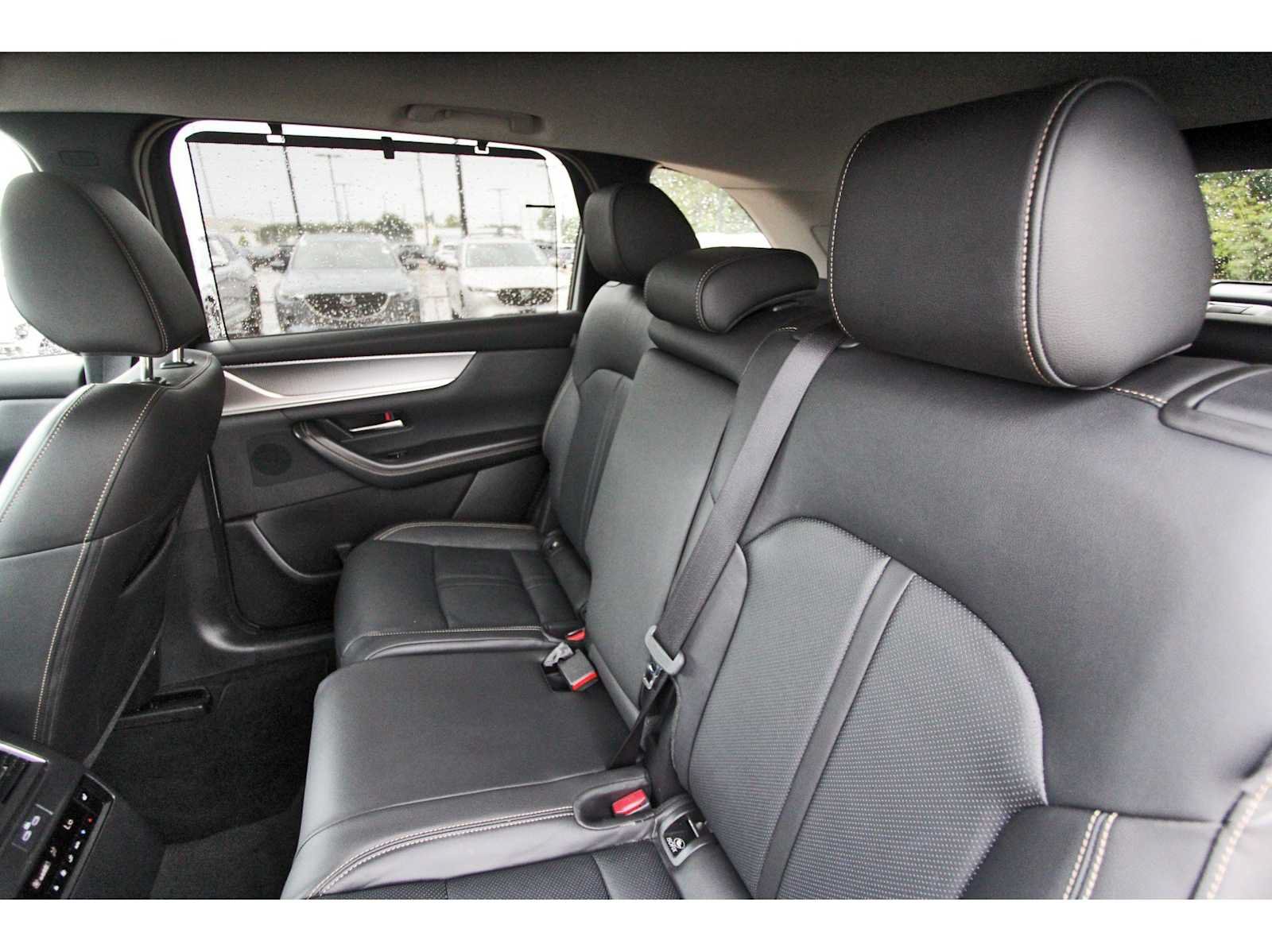 Used 2026 MAZDA CX-90 3.3 Turbo w/ Preferred Package AWD/4WD image 12