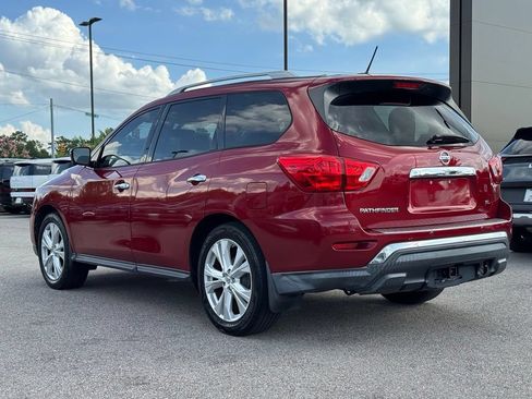 Used 2018 Nissan Pathfinder SL w/ SL Premium Package FWD image 11