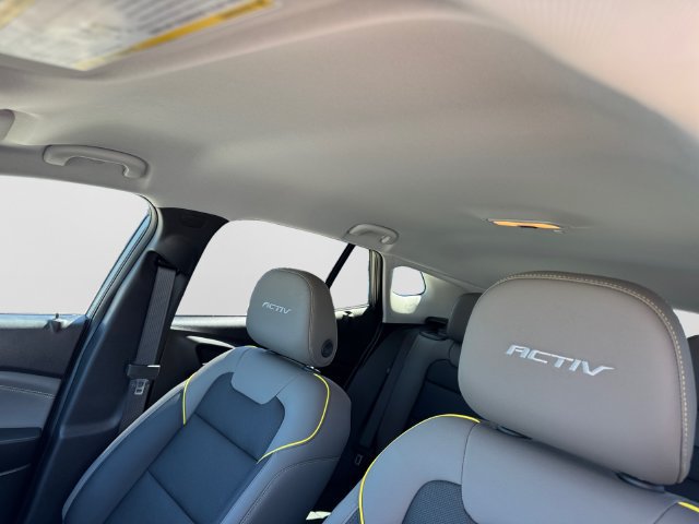 Used 2026 Chevrolet Trax ACTIV FWD image 12