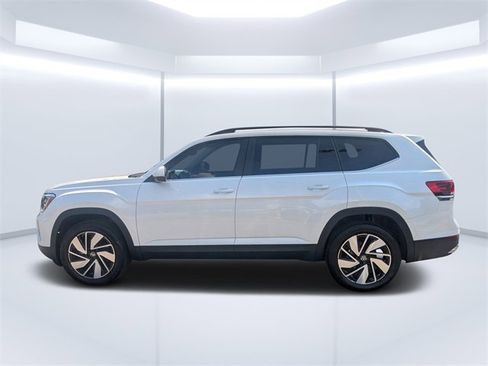 New 2026 Volkswagen Atlas SE image 6