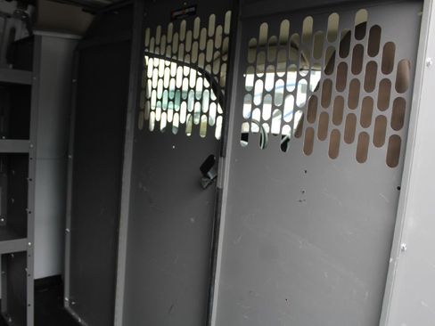 Used 2022 GMC Savana 2500 image 26