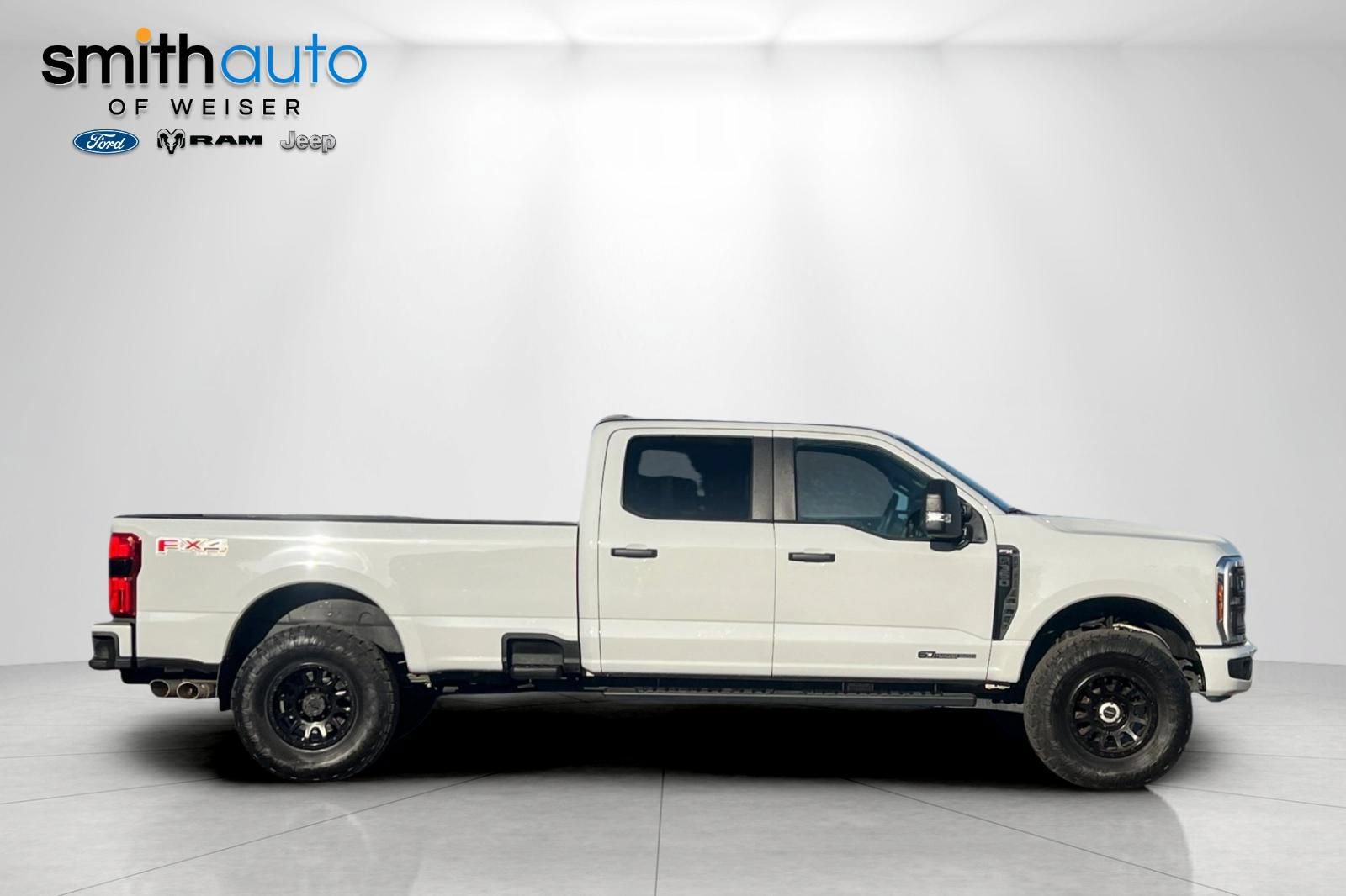 Used 2025 Ford F350 XL w/ STX Appearance Package AWD/4WD image 3