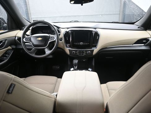 Certified 2023 Chevrolet Traverse LS image 18