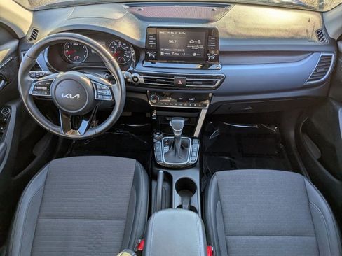 Used 2023 Kia Seltos S image 18
