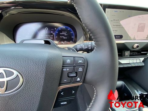 New 2026 Toyota Crown Signia AWD/4WD image 38