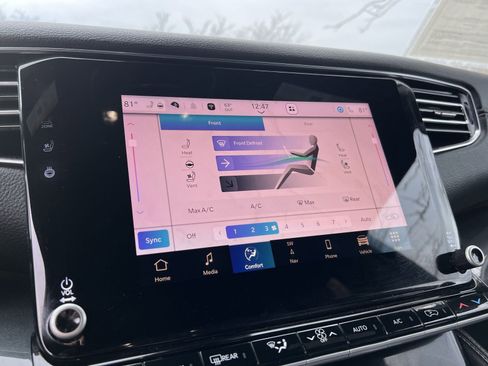 Used 2023 Jeep Wagoneer L 4WD image 28