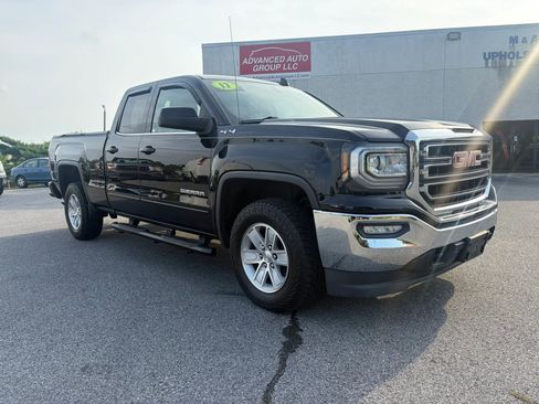 Used 2017 GMC Sierra 1500 SLE w/ SLE Value Package AWD/4WD image 2
