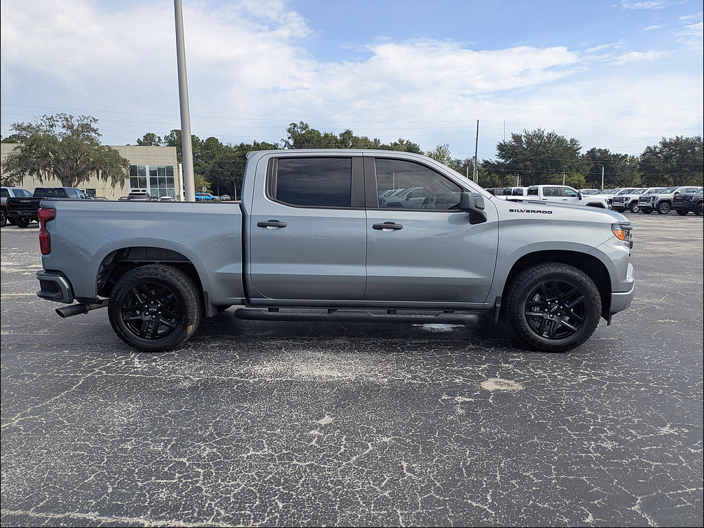 Used 2025 Chevrolet Silverado 1500 Custom w/ Turbomax Blackout Package RWD image 5