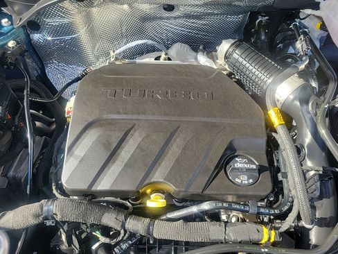 Used 2023 Buick Encore GX Select image 10