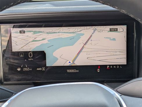 Used 2025 GMC Terrain Elevation image 20