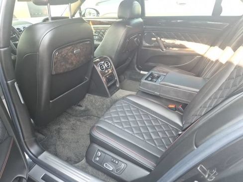 Used 2017 Bentley Flying Spur S V8 AWD/4WD image 3
