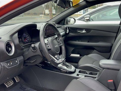 Used 2023 Kia Forte GT-Line w/ GT-Line Premium Package image 31