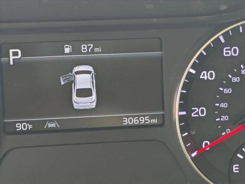 Used 2022 Kia Forte GT-Line w/ GT-Line Premium Package FWD image 11