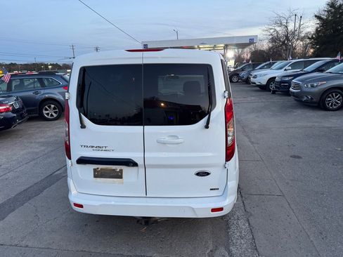 Used 2016 Ford Transit Connect XLT image 6