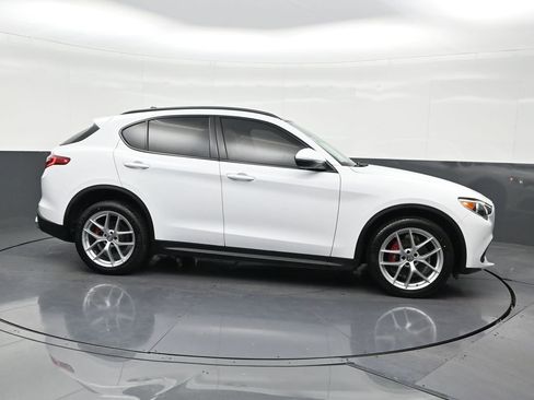 Used 2019 Alfa Romeo Stelvio Ti Sport w/ Quick Order Package 22S Sport image 7