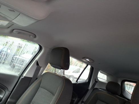 Used 2021 GMC Terrain SLE w/ Driver Convenience Package image 10